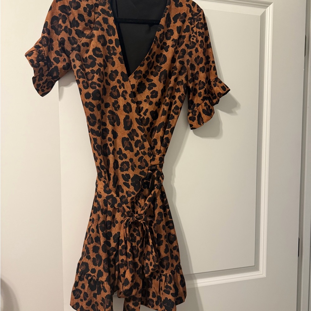 Gianni Bini Brown Leopard Mini Dress